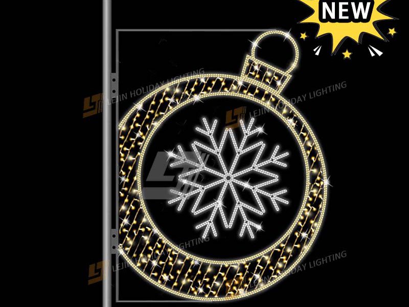 New Design Snowflake Pole Motif Light